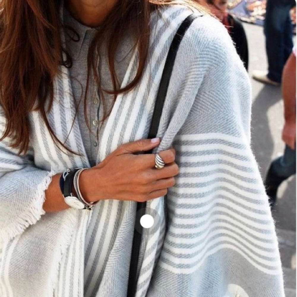 Oversized Fringe Cashmere Blanket Scarf Wrap - Picture 4 of 4